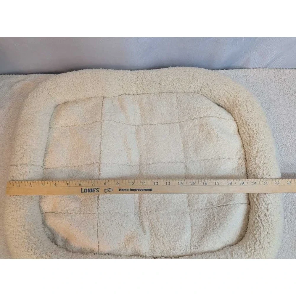 Petco Plush Dog Cat Bed Mat Pet Pad Cozy Soft Bolstered Quilted Small Medium